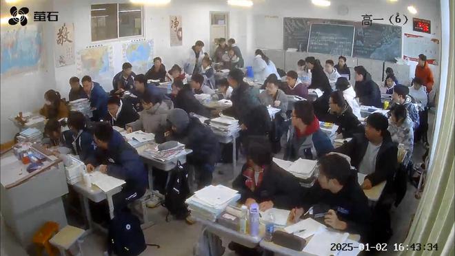 逃生后续来了！网友表示：这嘉奖是不是低了PG电子游戏麻将胡了地震中高中生背起同学(图7)
