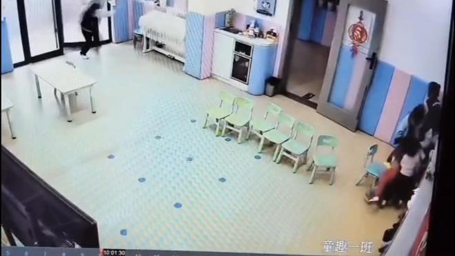 逃生后续来了！网友表示：这嘉奖是不是低了PG电子游戏麻将胡了地震中高中生背起同学(图15)