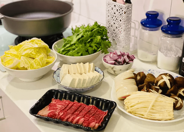 你酱汁调法只需几样食材比卖的好吃麻将胡了2日式寿喜锅轻松做大叔教(图7)